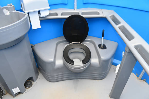Portable Toilet Options We Offer in Lake Mary Jane, FL